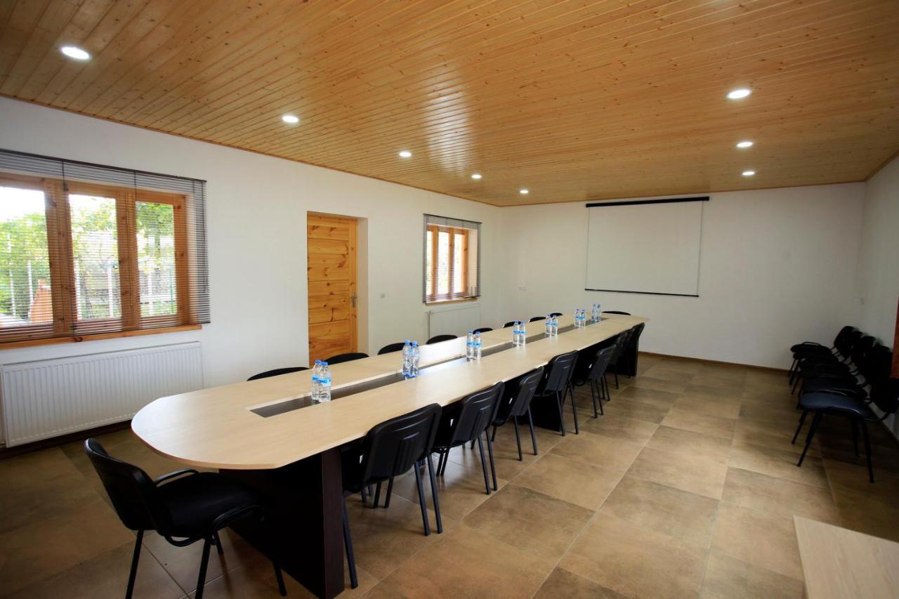 Nazy'S Guest House Joqolo Exterior photo